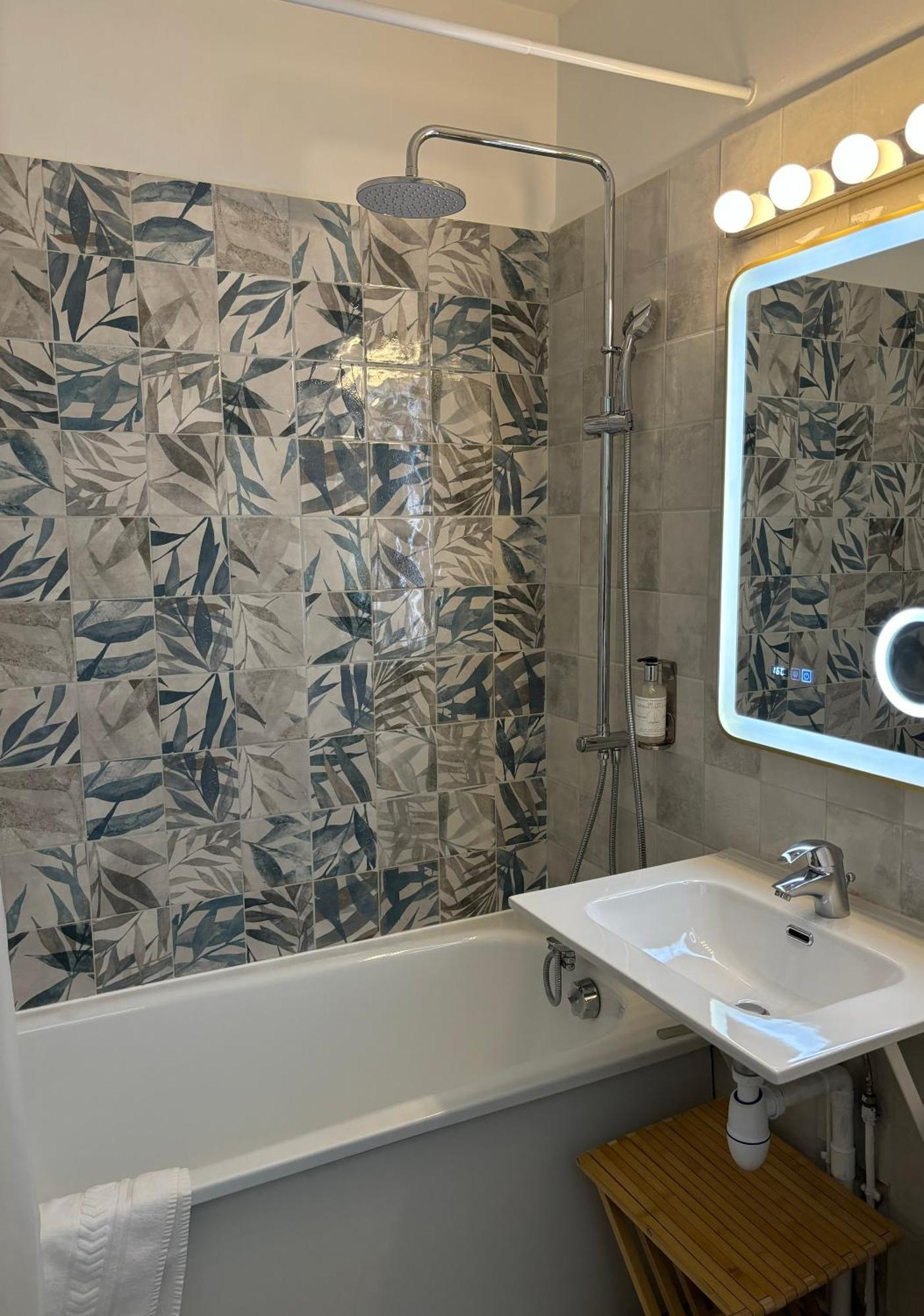 Ambassadeur Hotel - Cherbourg Port De Plaisance Экстерьер фото