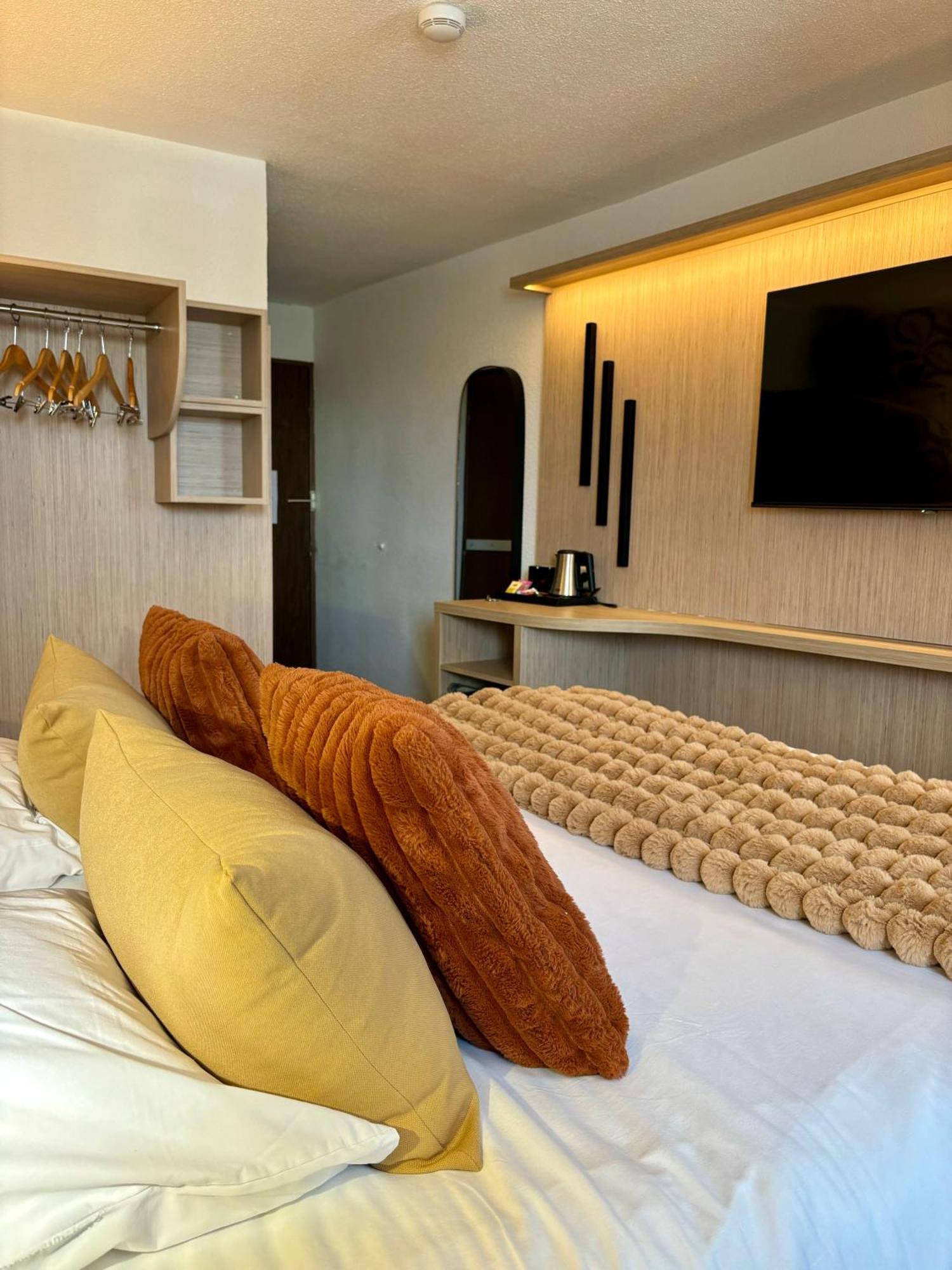 Ambassadeur Hotel - Cherbourg Port De Plaisance Экстерьер фото