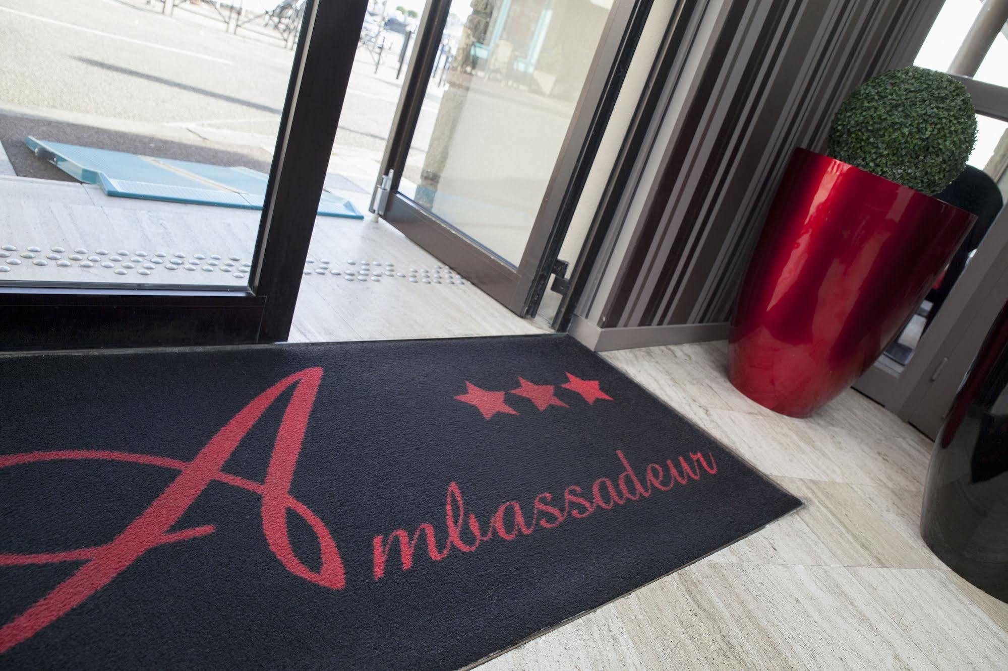 Ambassadeur Hotel - Cherbourg Port De Plaisance Экстерьер фото
